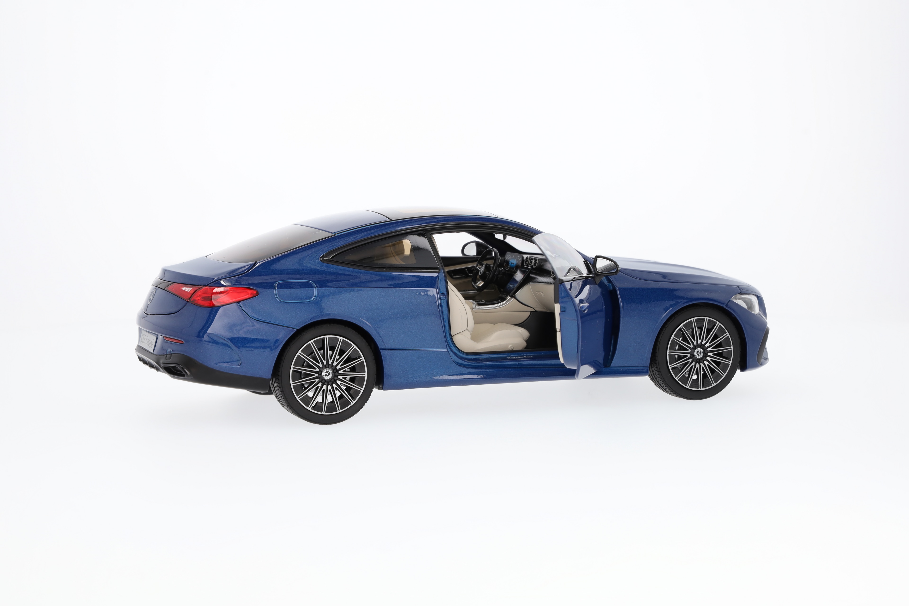 CLE Coupé, AMG Line, C236 - spektralblau, Norev, 1:18
